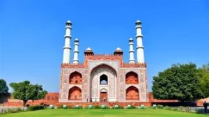 akbars tomb